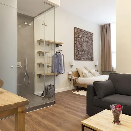 Hotel Radha 3*