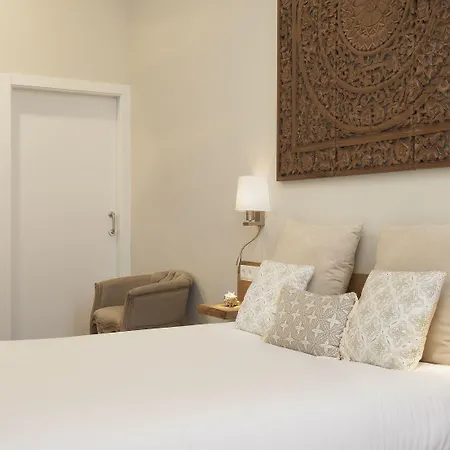 Hotel Radha 3*