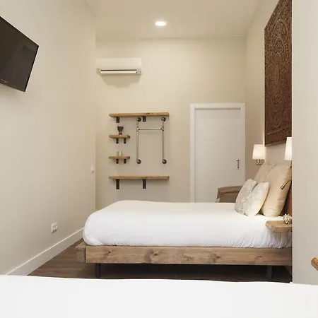 Radha لوسبيتاليت دي يوبريغات